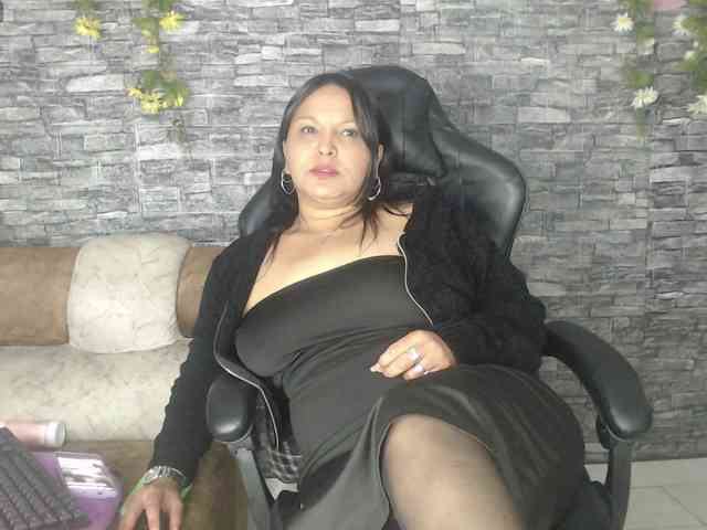 Danna-Paolaa webcam