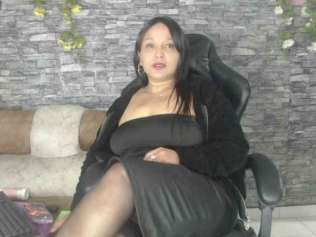 Danna-Paolaa webcam