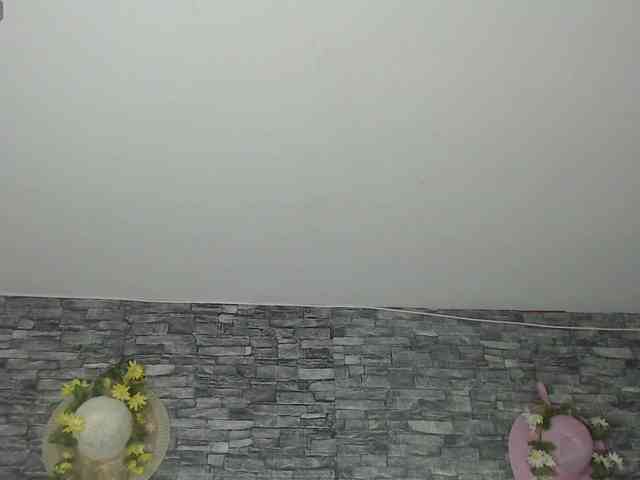 Danna-Paolaa webcam