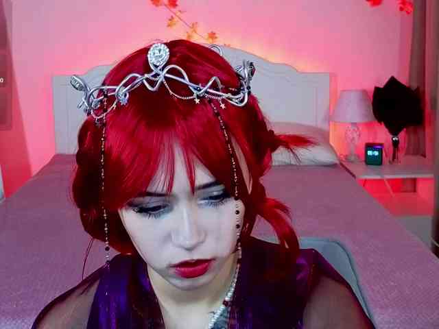 CoralineJones webcam