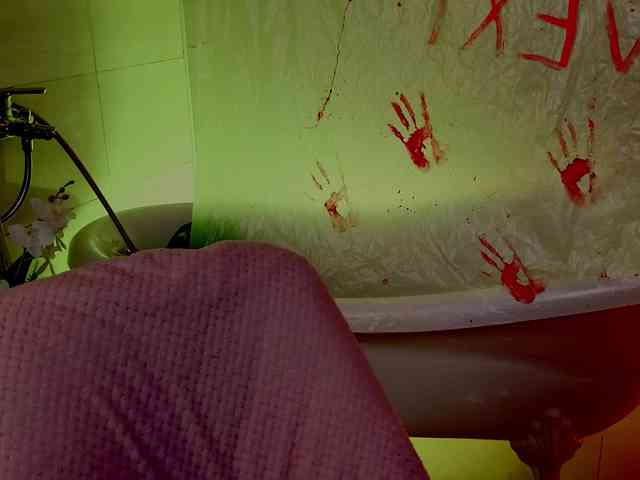 CoralineJones webcam