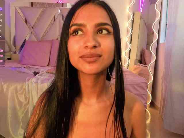Jazmin-tay webcam