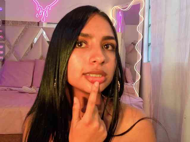 Jazmin-tay webcam