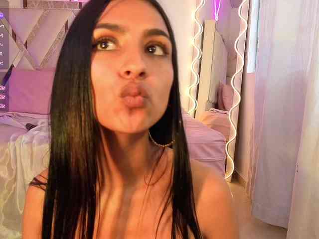 Jazmin-tay webcam