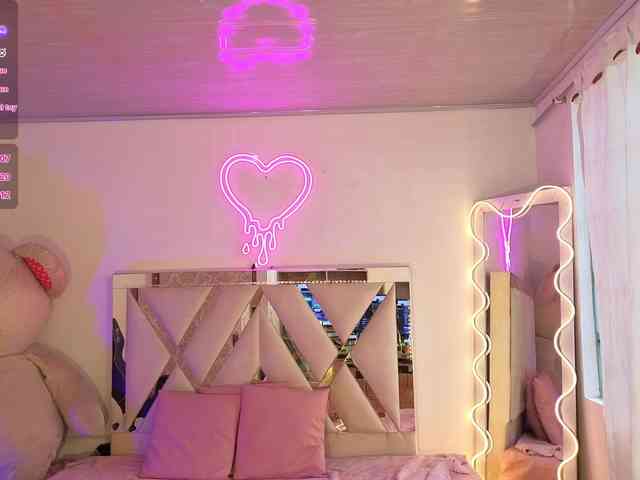 Jazmin-tay webcam