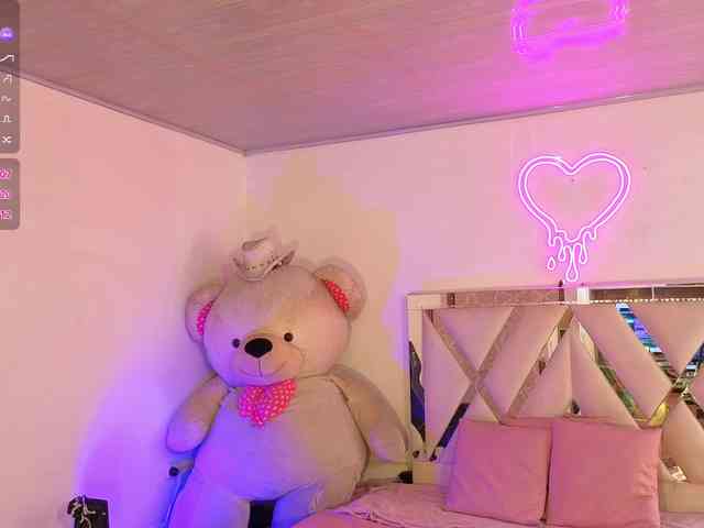 Jazmin-tay webcam