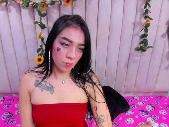 GabyThompson webcam