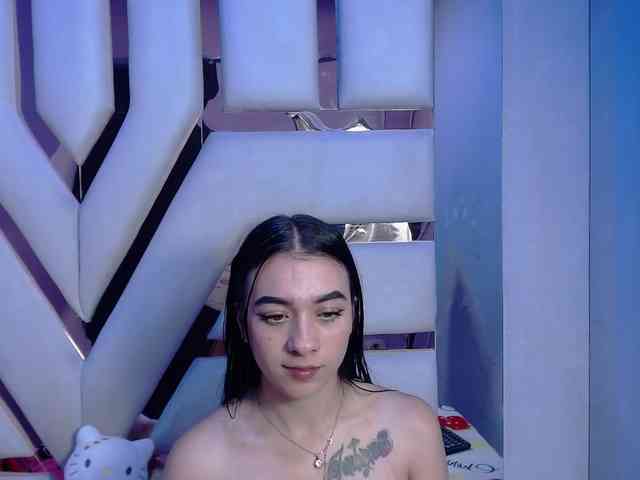 GabyThompson webcam