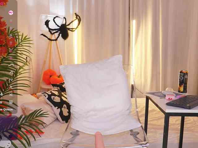 SexyBlondeDoll webcam