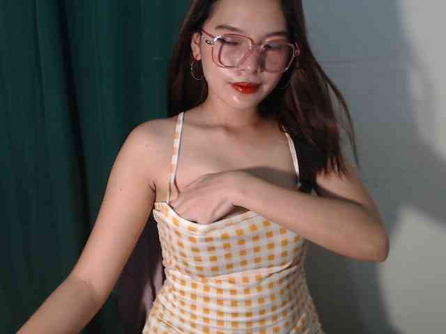 Enchantressxxshaira webcam