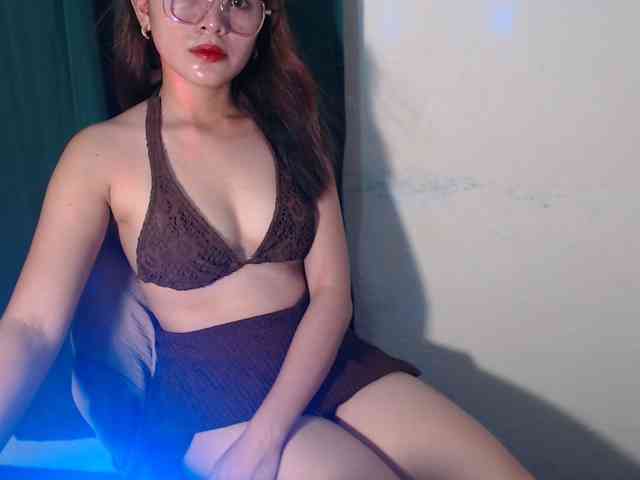 Enchantressxxshaira webcam