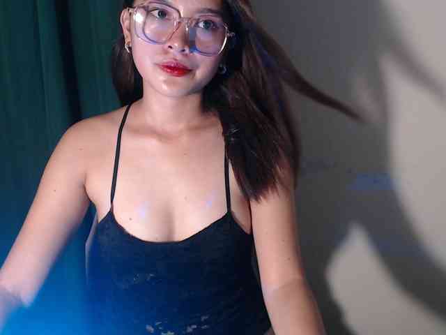 Enchantressxxshaira webcam