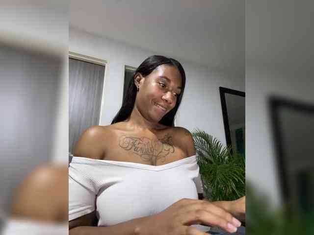 ReginaCorleone webcam