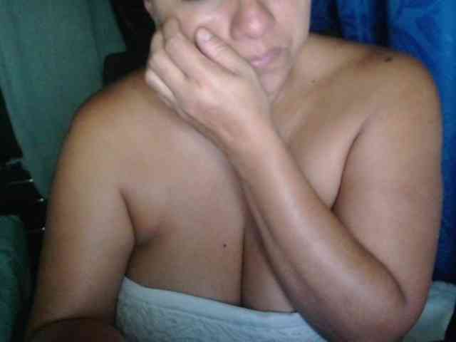 adrianamilf44 webcam