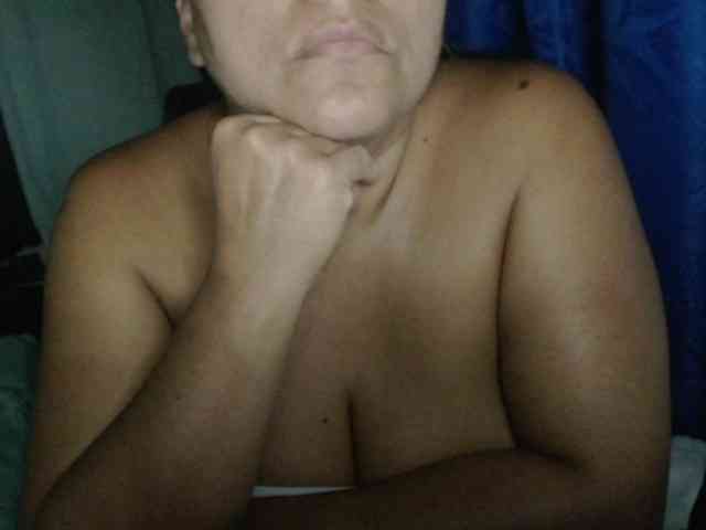 adrianamilf44 webcam