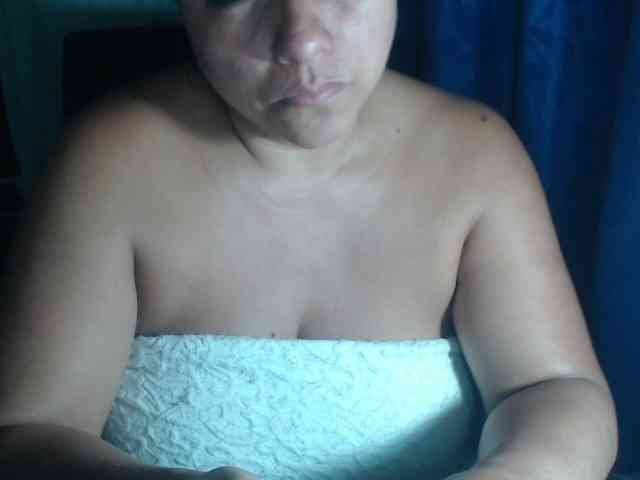 adrianamilf44 webcam