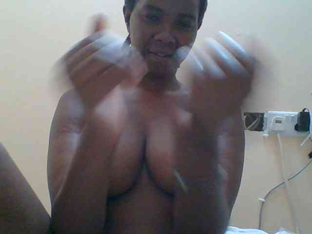 Sexyebonygal webcam