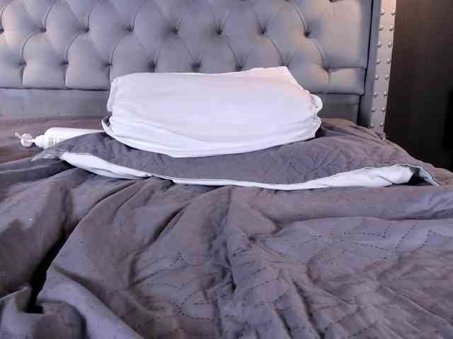 Gretta-Diaz webcam