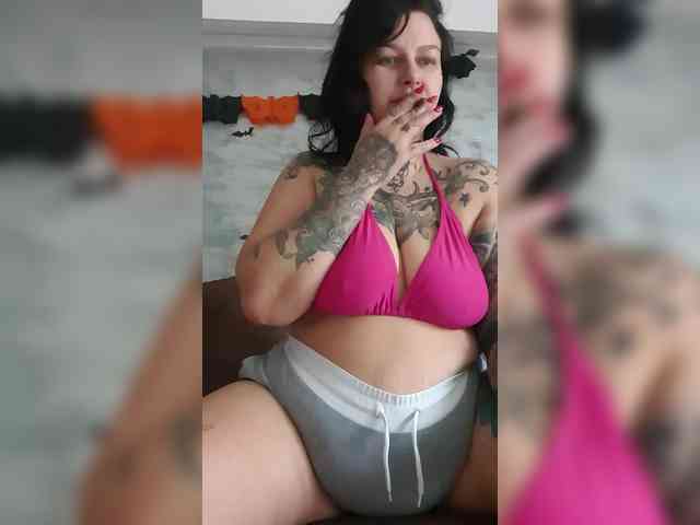 CannabisQueen webcam