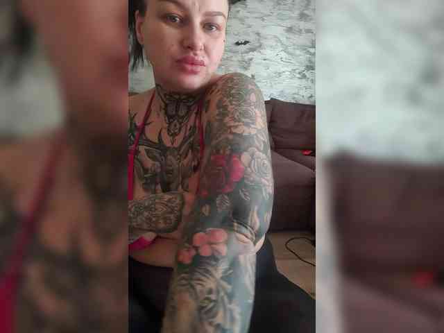 CannabisQueen webcam