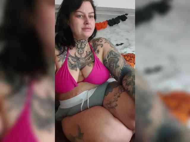 CannabisQueen webcam