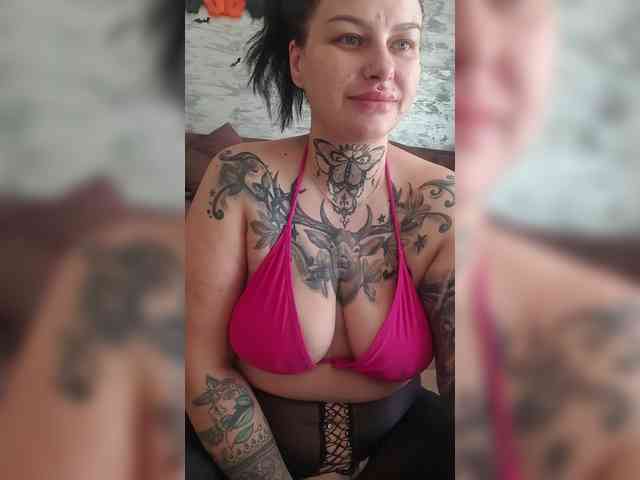 CannabisQueen webcam