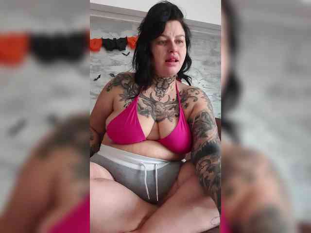 CannabisQueen webcam