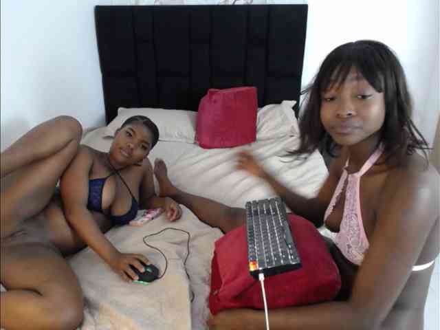 angelineYasminlove webcam