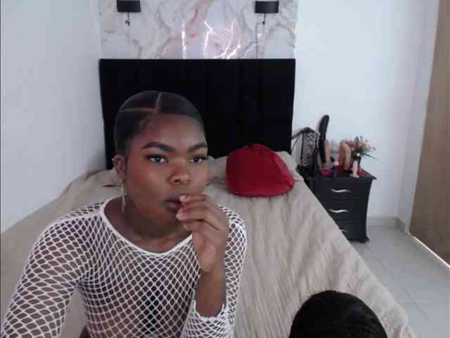 angelineYasminlove webcam