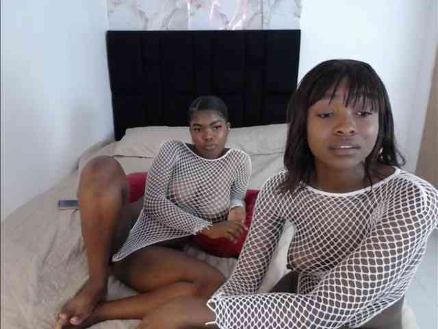 angelineYasminlove webcam