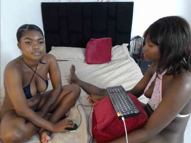 angelineYasminlove webcam