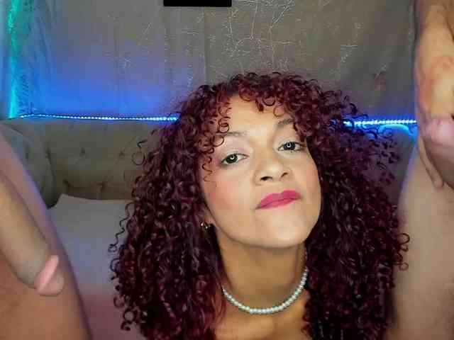 LetsDoeIt111 webcam