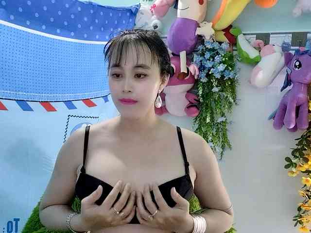 Youngsee69 webcam
