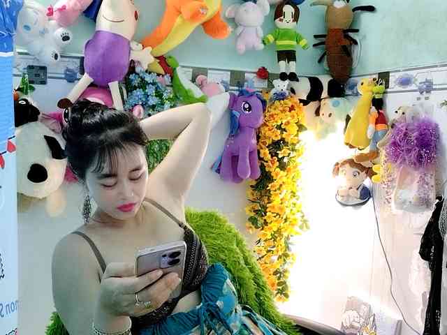 Youngsee69 webcam