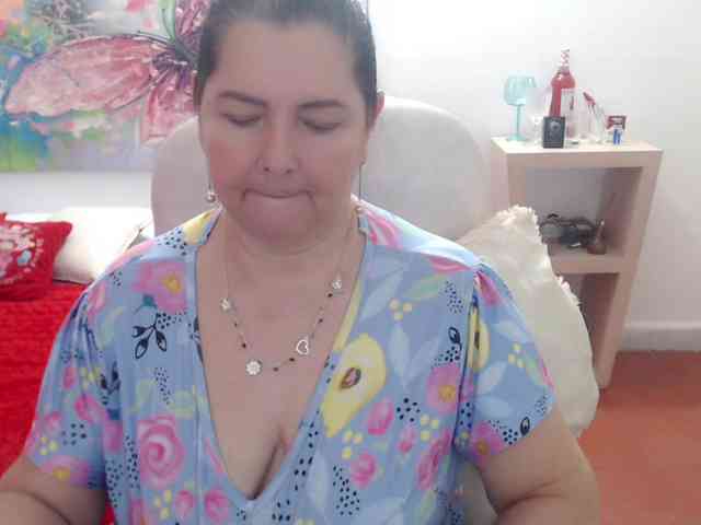 leonela webcam