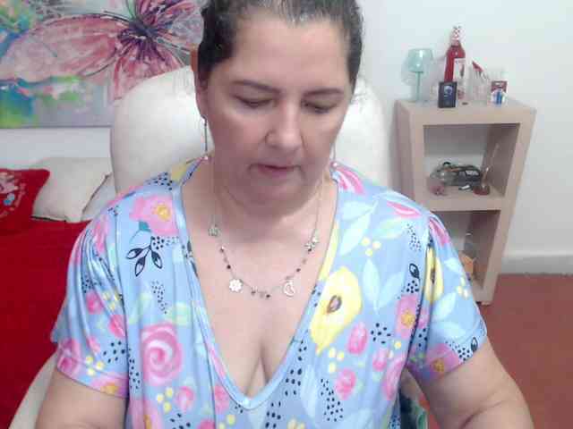 leonela webcam