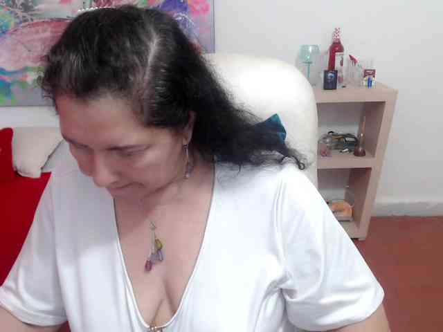 leonela webcam
