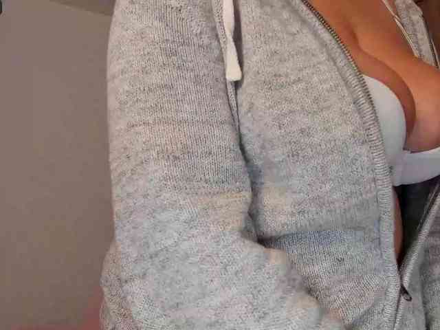 Sweet-Noah07 webcam