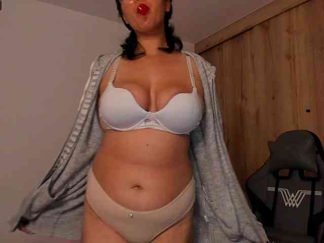 Sweet-Noah07 webcam