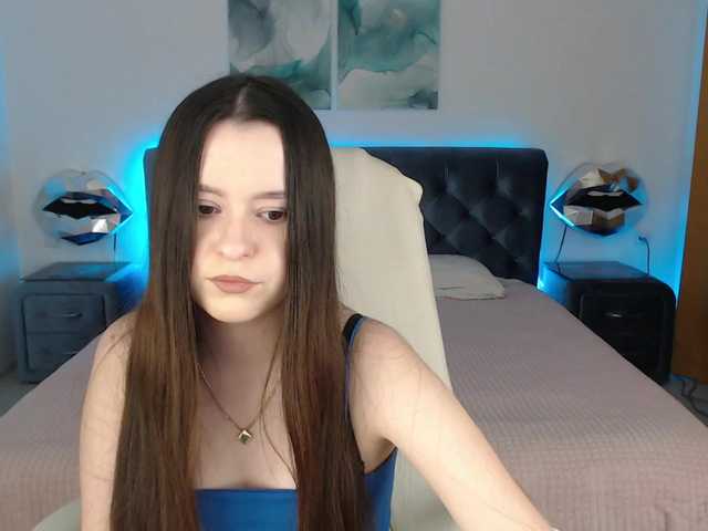 CrystaI-Rose webcam