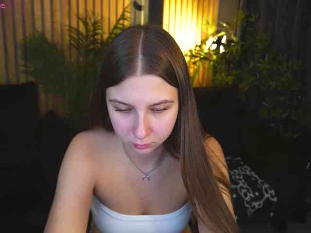AureliaBliss webcam
