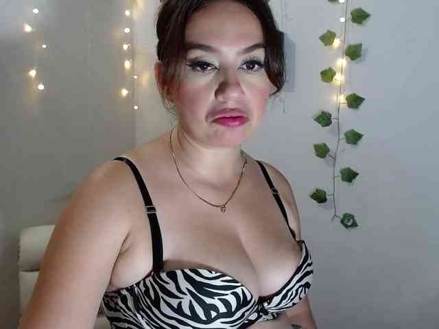 sweetfeeling30 webcam