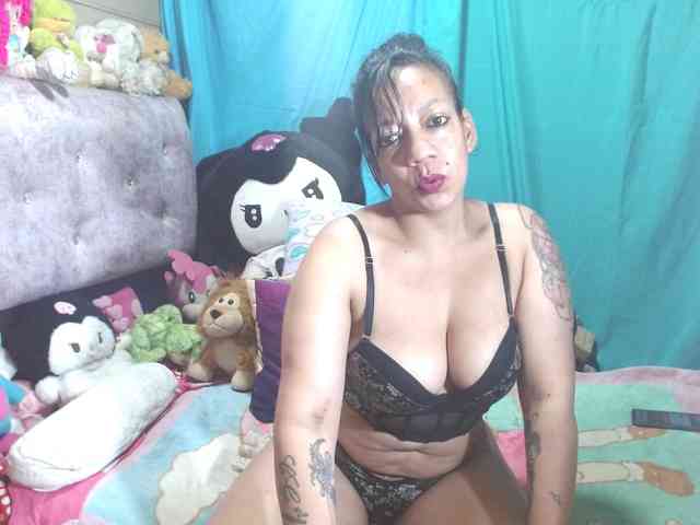 AISHA24 webcam