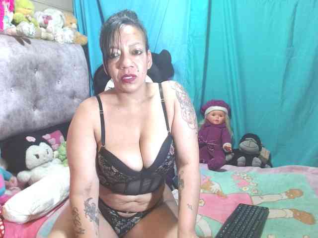 AISHA24 webcam