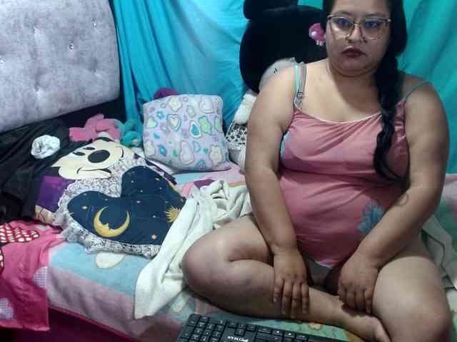 AMARAA17 webcam