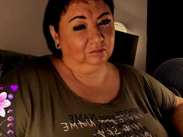 Alinahott1
