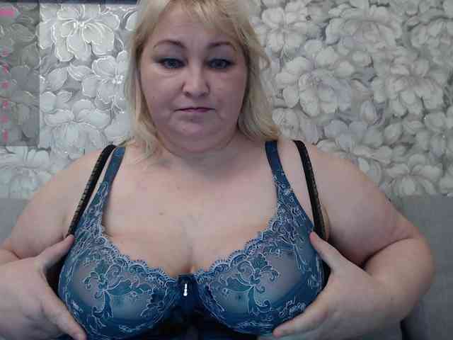 -Lady-X- webcam