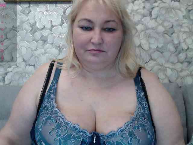 -Lady-X- webcam