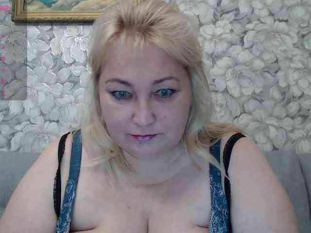 -Lady-X- webcam