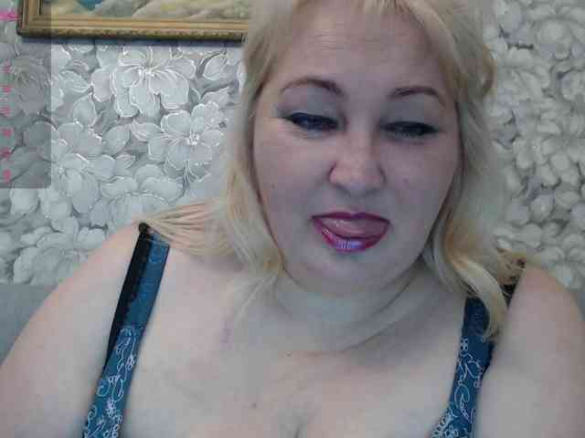-Lady-X- webcam
